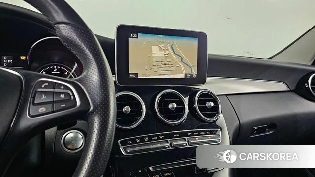 Mercedes-Benz C-Class W205 2018 Белый из Кореи, фото 3
