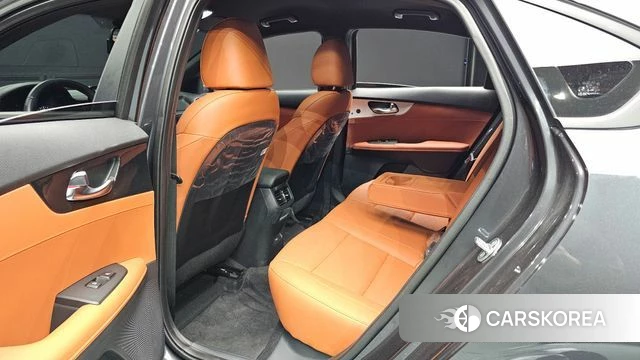 Kia The New K3 2nd generation 2023 Серый из Кореи, фото 3