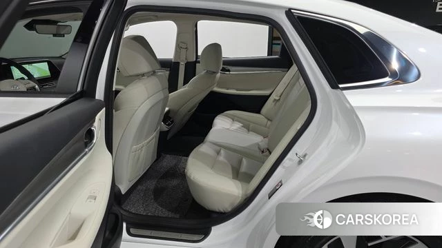 Hyundai The New Grandeur IG Hybrid 2022 Белый из Кореи, фото 3