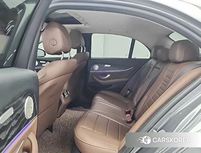 Mercedes-Benz E-Class W213 2018 Серый из Кореи, фото 3