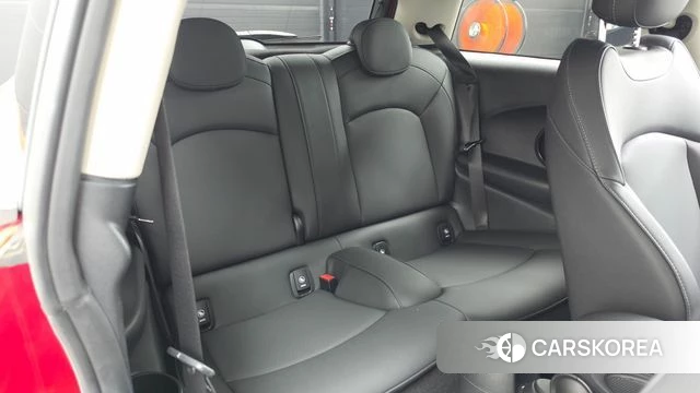 Mini Cooper 2024 Красный из Кореи, фото 3