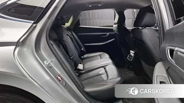 Hyundai Sonata (DN8) 2021 Серебряный из Кореи, фото 3