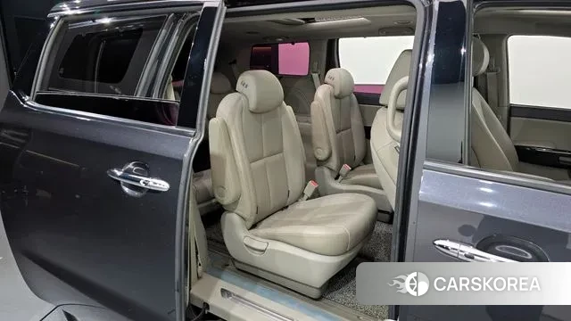 Kia The New Carnival 2018 Серый из Кореи, фото 3