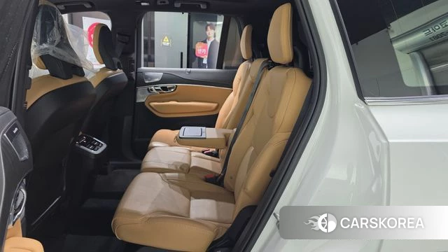 Volvo XC90 second Generation 2022 Белый из Кореи, фото 3