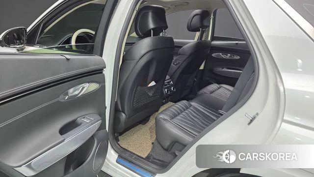Genesis GV70 2022 Белый из Кореи, фото 3