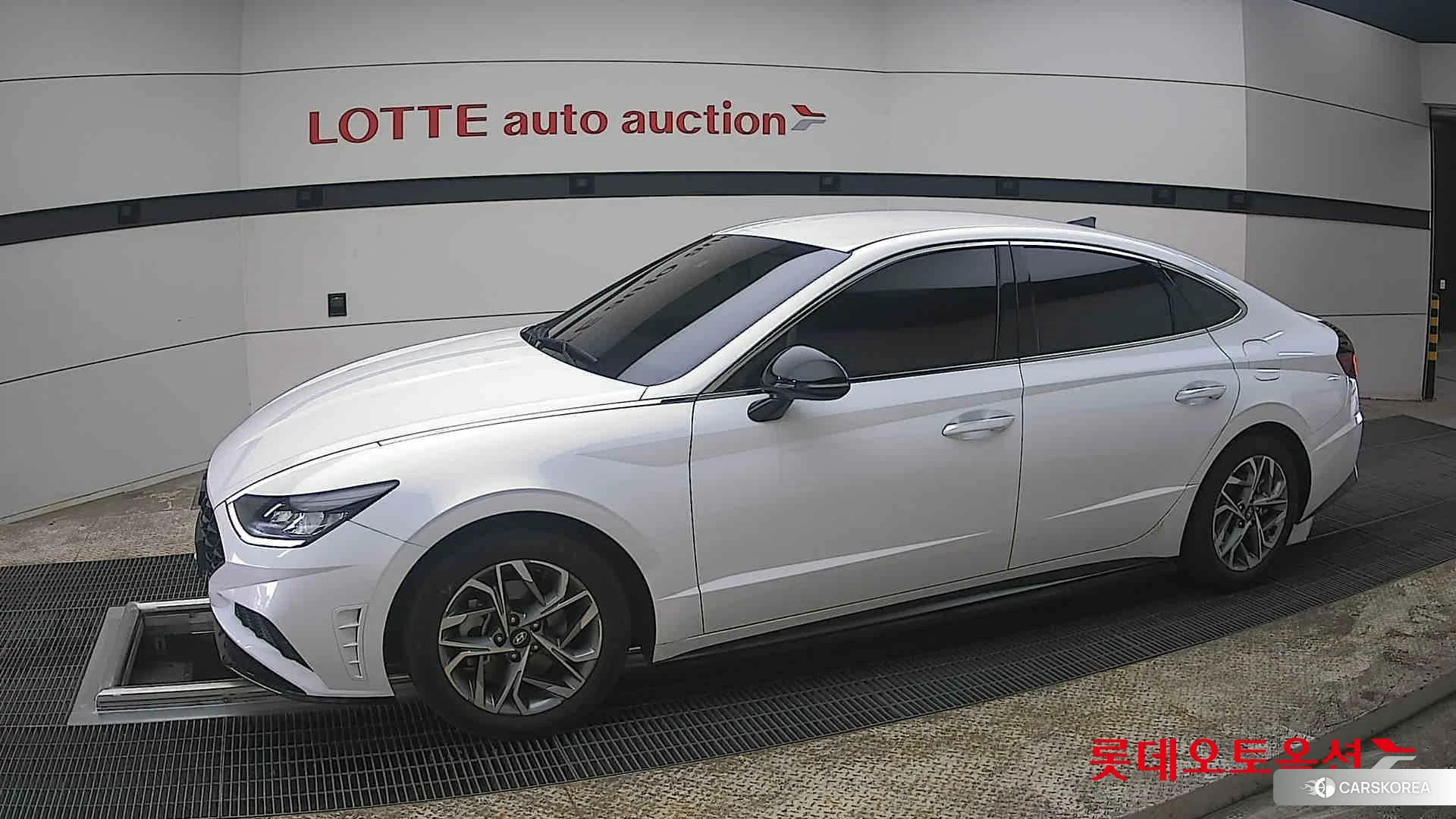 Hyundai Sonata 2023 Serenity White Pearl (Optional addition) из Кореи, фото 3