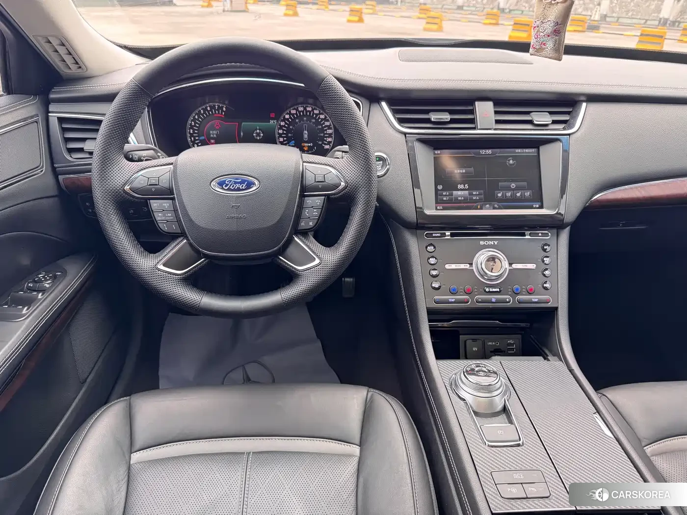 Ford Taurus 2018 Черный из Китая, фото 3