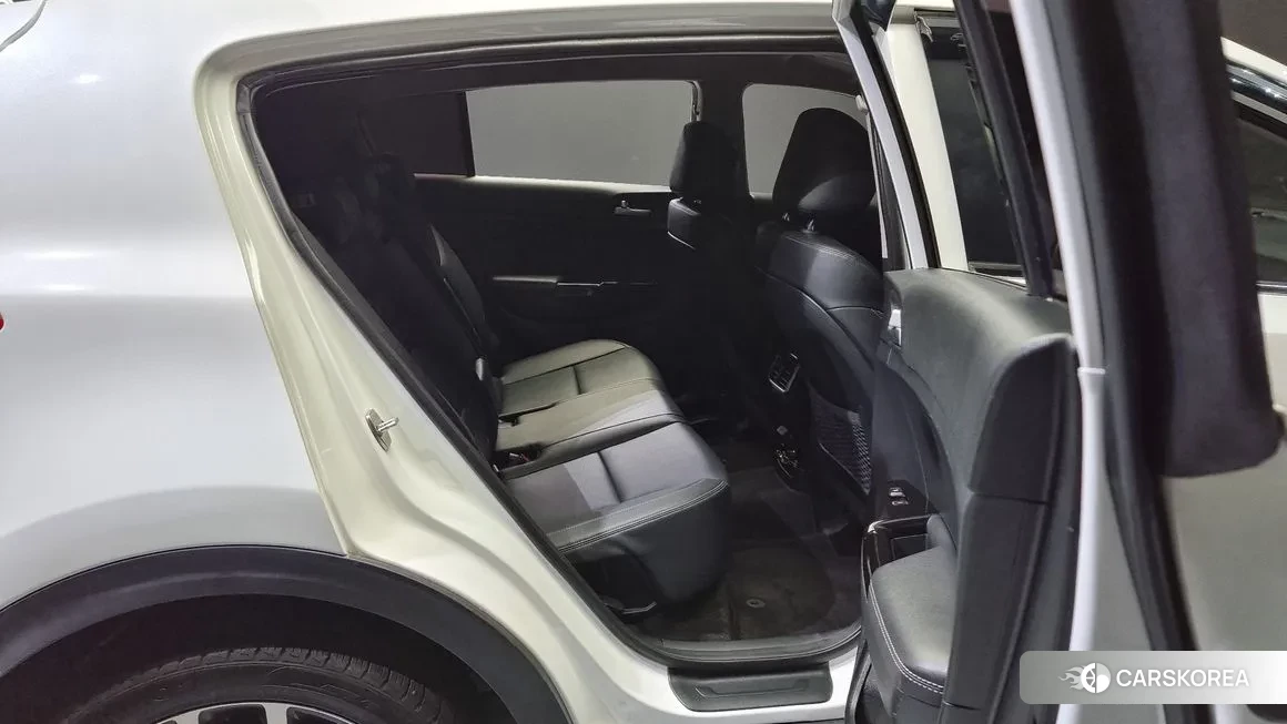 Kia Sportage 4th Generation 2018 Белый из Кореи, фото 3