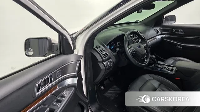 Ford Explorer 2018 Белый из Кореи, фото 3