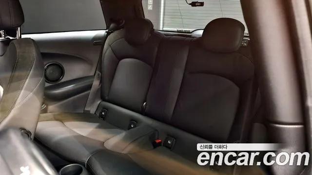 Mini Cooper Electric 2022 Черный из Кореи, фото 3