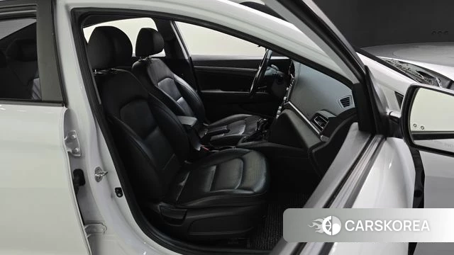 Hyundai The New Avante AD 2019 Белый из Кореи, фото 3