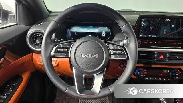 Kia The New K3 2nd generation 2021 Белый из Кореи, фото 3