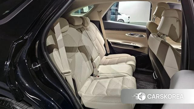 Genesis GV70 2023 Черный из Кореи, фото 3