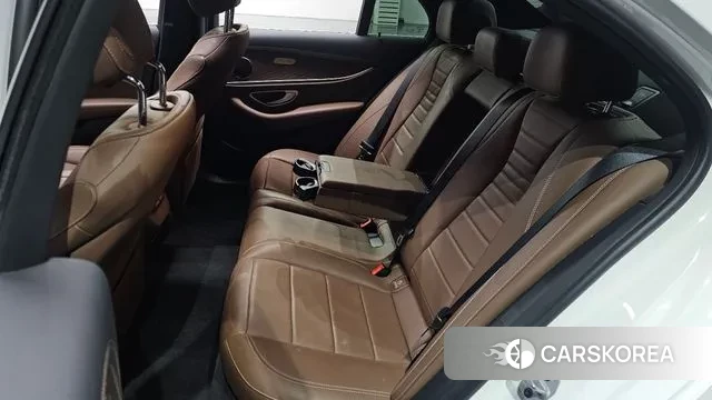 Mercedes-Benz E-Class W213 2020 Белый из Кореи, фото 3