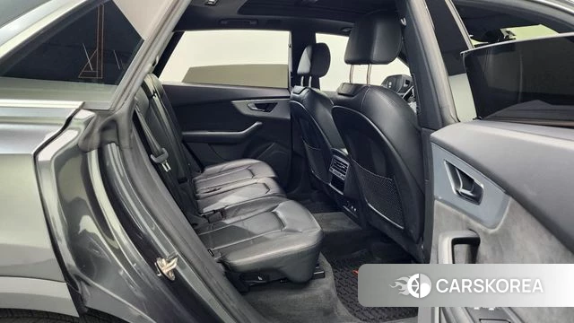 Audi Q8 (4M) 2020 Серый из Кореи, фото 3