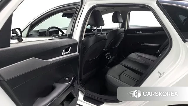 Kia The New K5 Hybrid 3rd generation 2024 Белый из Кореи, фото 3