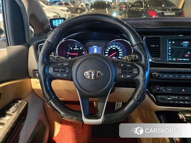 Kia The New Carnival 2019 Белый из Кореи, фото 3