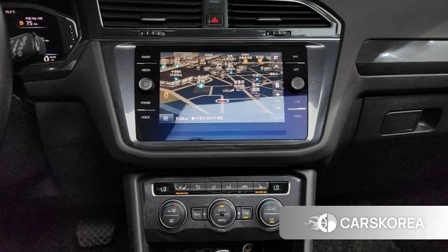 Volkswagen Tiguan Allspace 2020 Черный из Кореи, фото 3