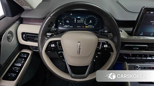 Lincoln Aviator 2nd generation 2021 Белый из Кореи, фото 3