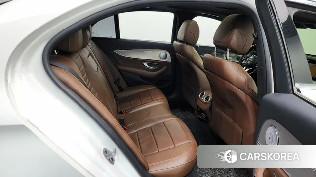 Mercedes-Benz E-Class W213 2019 Белый из Кореи, фото 3