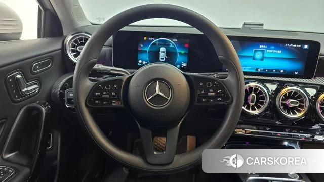 Mercedes-Benz A-Class W177 2020 Белый из Кореи, фото 3