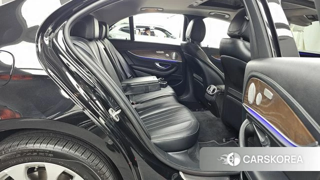 Mercedes-Benz E-Class W213 2020 Черный из Кореи, фото 3