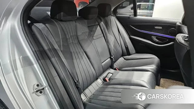 Mercedes-Benz E-Class W213 2020 Серебряный из Кореи, фото 3