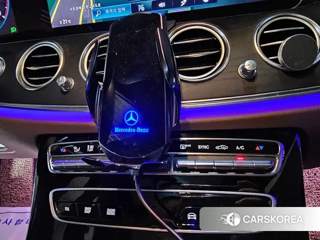 Mercedes-Benz E-Class W213 2022 Белый из Кореи, фото 3