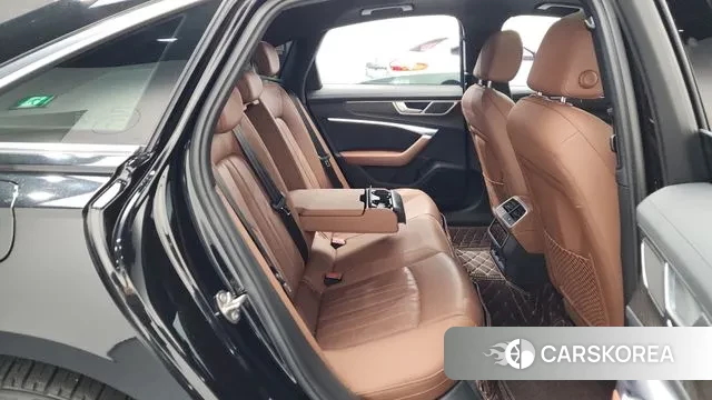 Audi A6 (C8) 2020 Черный из Кореи, фото 3