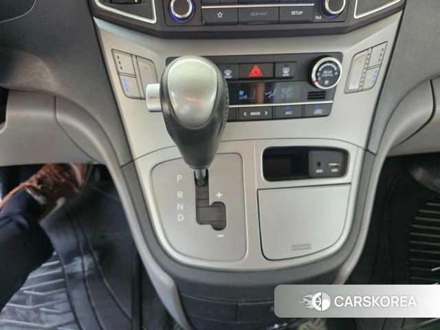 Hyundai The New Grand Starex 2019 Серый из Кореи, фото 3