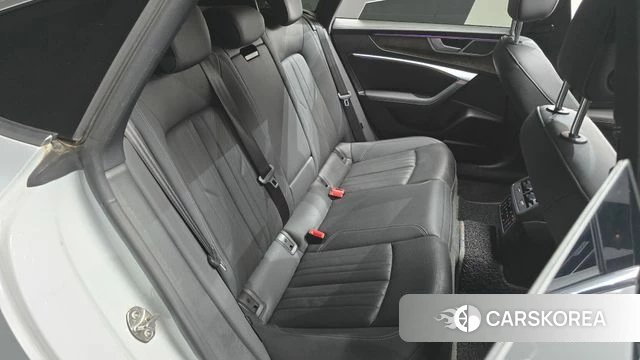 Audi A7 (4K) 2021 Белый из Кореи, фото 3