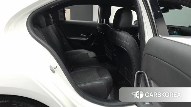 Mercedes-Benz A-Class W177 2020 Белый из Кореи, фото 3