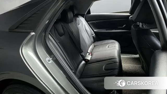 Hyundai Avante (CN7) 2022 Темно-зеленый из Кореи, фото 3