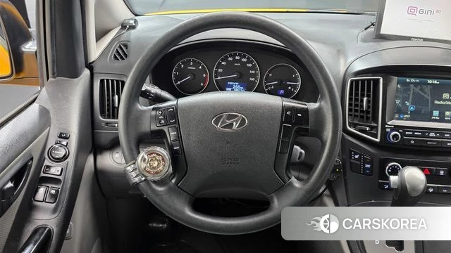 Hyundai The New Grand Starex 2018 Желтый из Кореи, фото 3
