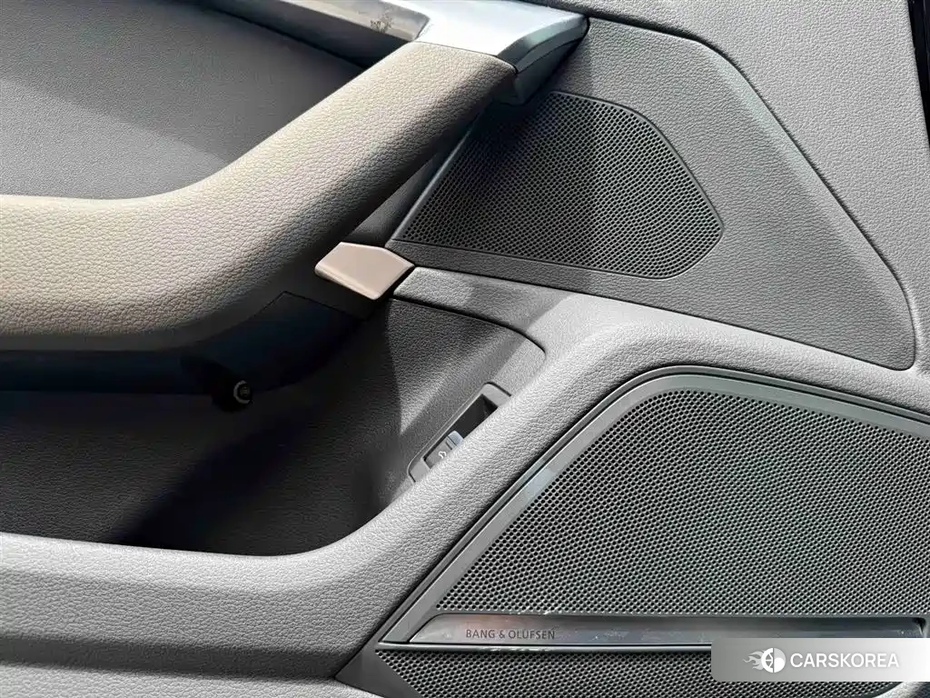 Audi A7L 2023 Черный из Китая, фото 3