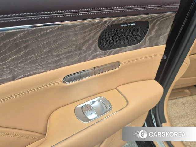 Genesis G90 (RS4) 2022 Черный из Кореи, фото 3