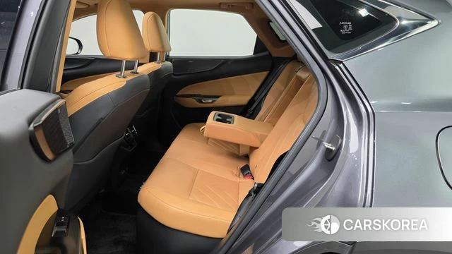 Lexus NX350h Second generation 2023 Серый из Кореи, фото 3