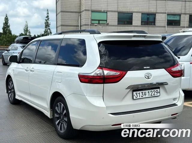Toyota Sienna 2019 Белый из Кореи, фото 3