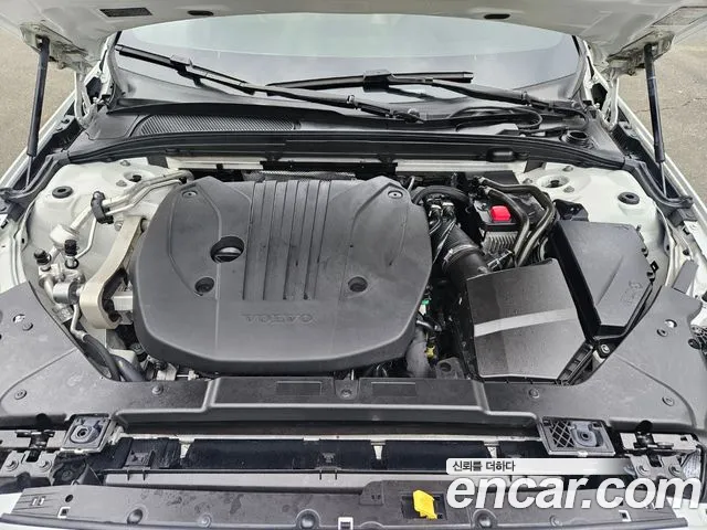 Volvo S60 3rd generation 2020 Белый из Кореи, фото 3