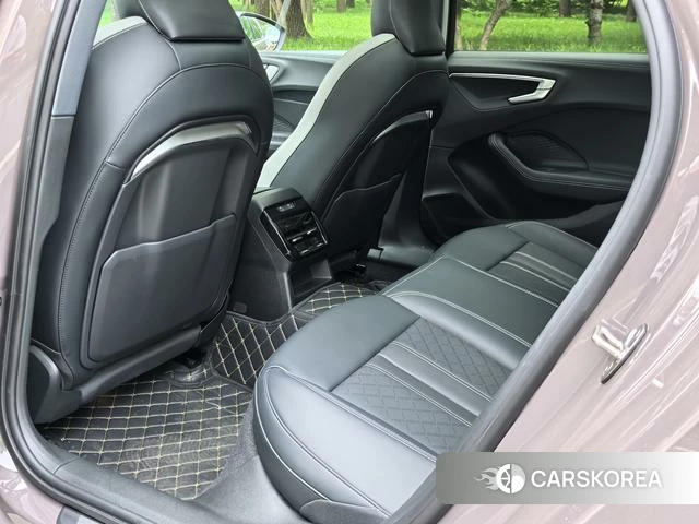 Audi A5L 2025 Фиолетовый из Китая, фото 3