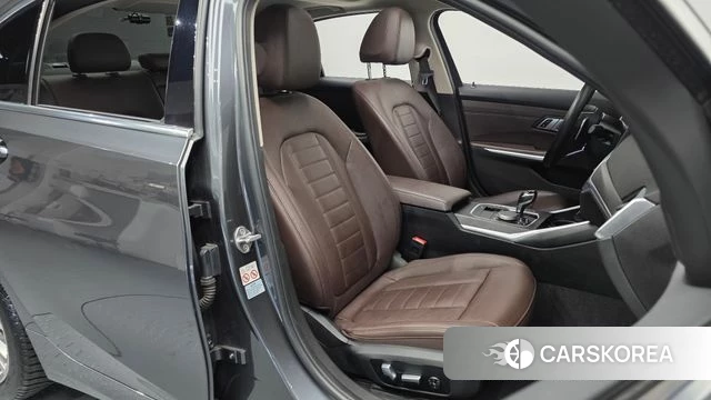 BMW 3 Series (G20) 2020 Серый из Кореи, фото 3