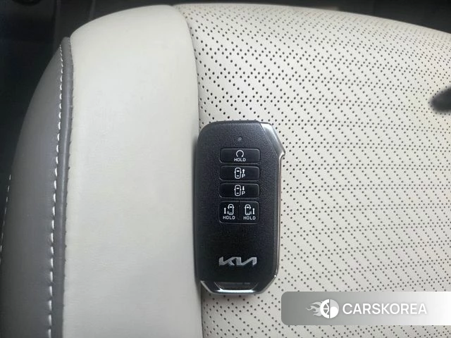 Kia Carnival 4th generation 2023 Белый из Кореи, фото 3
