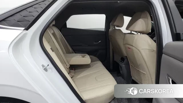 Hyundai The New Avante (CN7) 2024 Белый из Кореи, фото 3