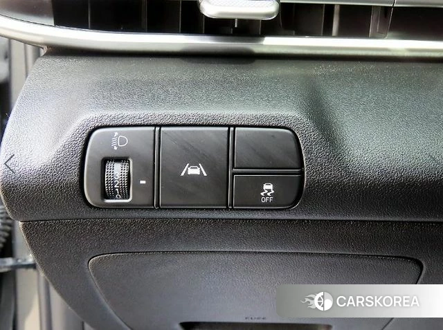 Hyundai Avante (CN7) 2021 Серебристо-серый из Кореи, фото 3