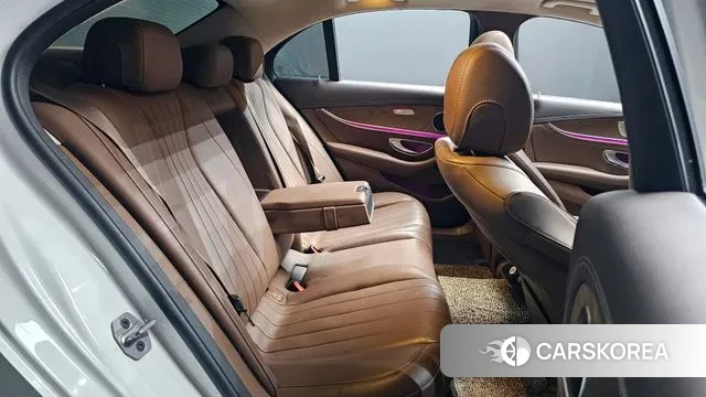 Mercedes-Benz E-Class W213 2019 Белый из Кореи, фото 3