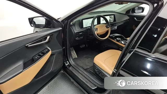 Kia EV6 2022 Черный из Кореи, фото 3