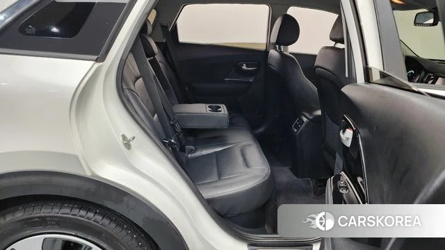 Kia Niro 2018 Белый из Кореи, фото 3