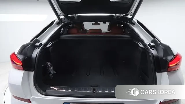 BMW X6 (G06) 2021 Белый из Кореи, фото 3