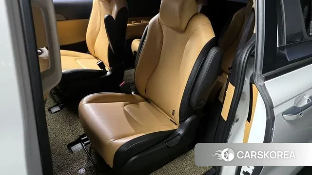 Kia Carnival 4th generation 2023 Белый из Кореи, фото 3