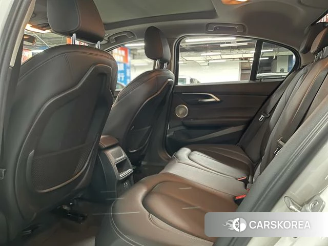 BMW 1 series 2021 Белый из Китая, фото 3